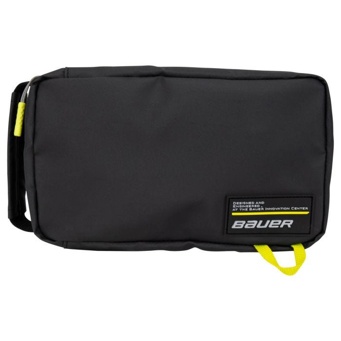 https://www.goaliemonkey.com/media/catalog/product/cache/b32e7142753984368b8a4b1edc19a338/b/a/bauer-hockey-bag-premium-shower.jpg