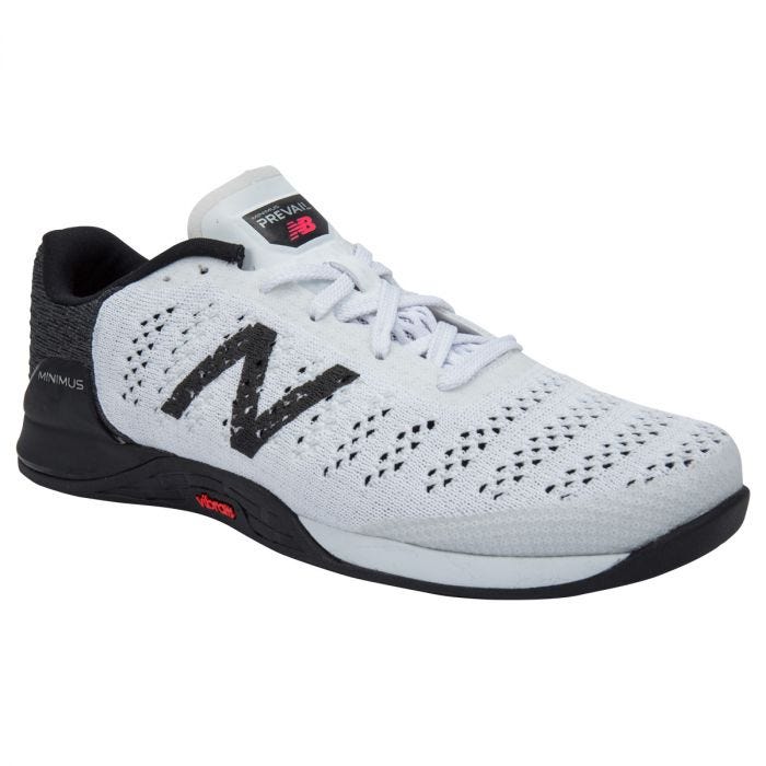 new balance minimus prevail